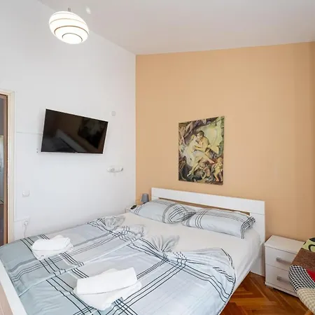 Villa Golf House In - Haus Fuer 9-10 Personen Ližnjan