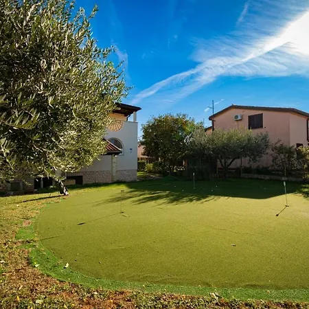Golf House In - Haus Fuer 9-10 Personen Villa Ližnjan